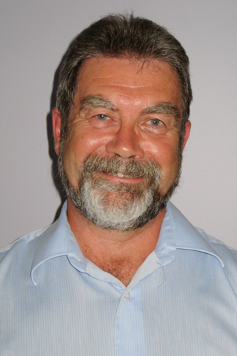 1584664257Bob_Hodgins_mug-webjpg&imgWH=218