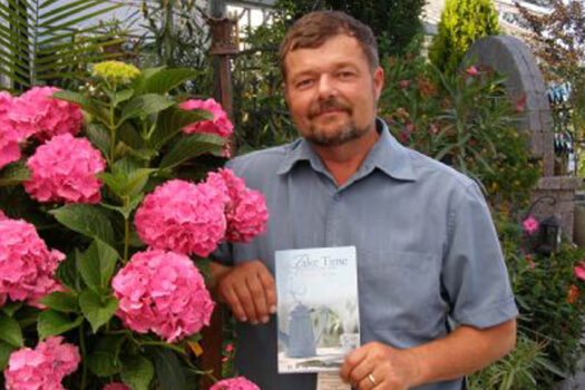 1589508480.Dan_Clost_and_book-web